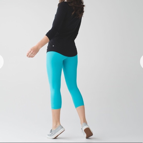 lululemon athletica Pants - Lululemon Wunder Under Crop